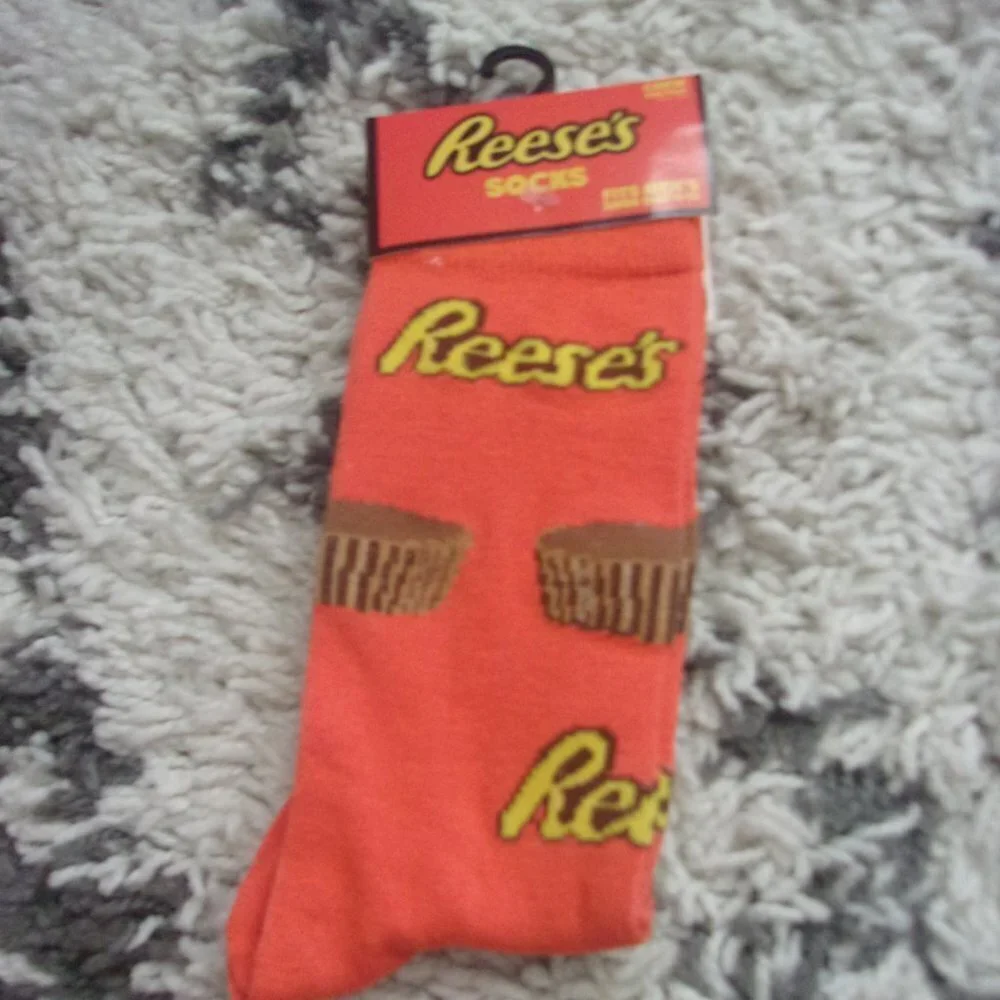 Reeses Peanut butter cup Mens socks 6-12 new Crew